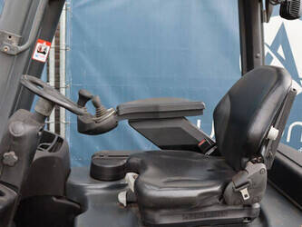 2011-linde-e16-01-1439401-46415642