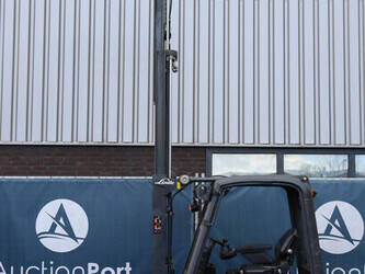 2011-linde-e16-01-1439401-46415656