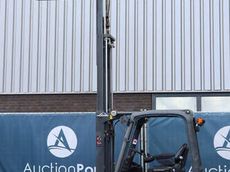 2011-linde-e16-01-1439401-46415657