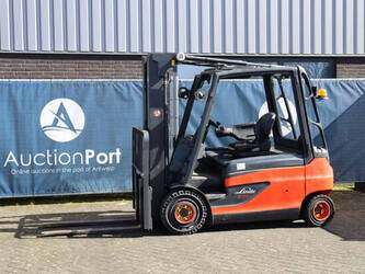 صورة ل رافعات شوكية 2012 ليندي E30L-01