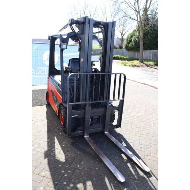 2012 ليندي E30L-01-46415827