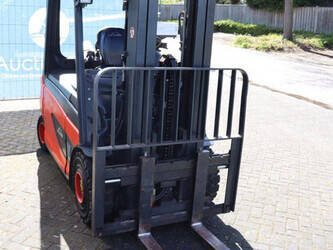 2012-linde-e30l-01-1439406-46415827