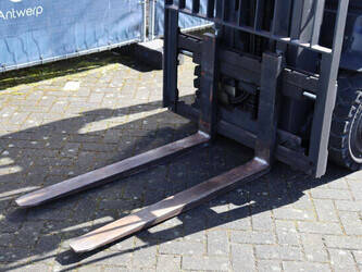 2012-linde-e30l-01-1439406-46415831