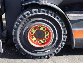 2012-linde-e30l-01-1439406-46415835