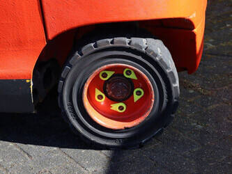 2012-linde-e30l-01-1439406-46415836