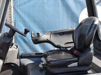 2012-linde-e30l-01-1439406-46415843