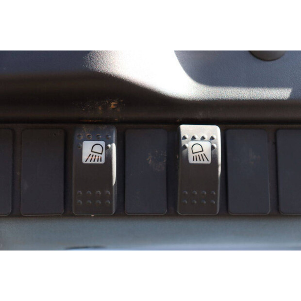 2012 ليندي E30L-01-46415855