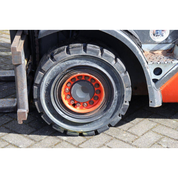 2004 ليندي H25D-46415921