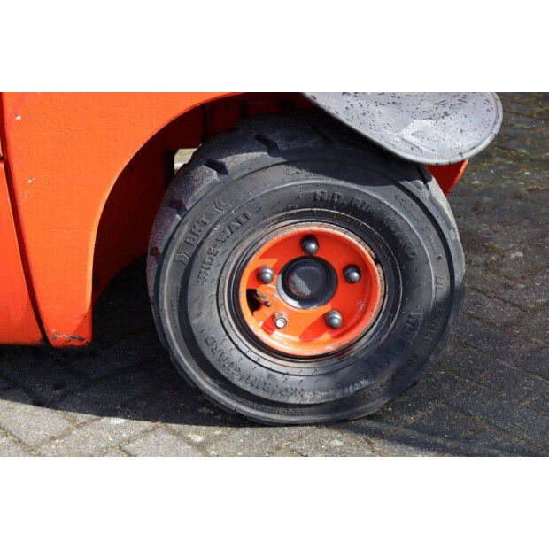 2004 ليندي H25D-46415923