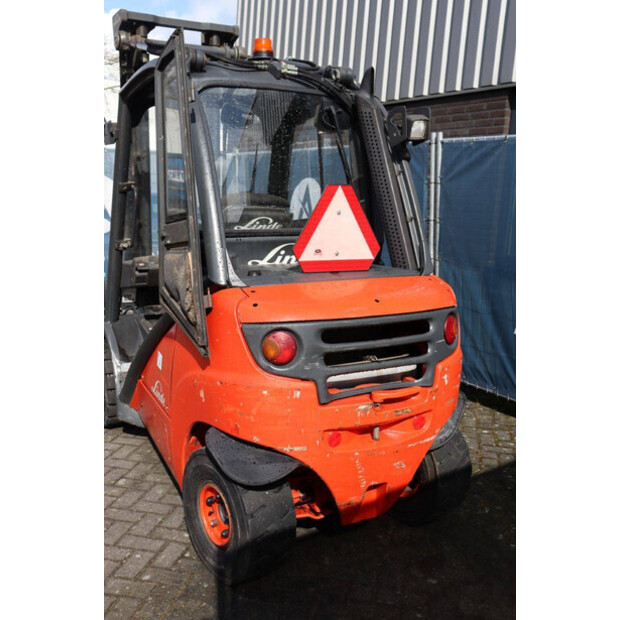 2004 ليندي H25D-46415924