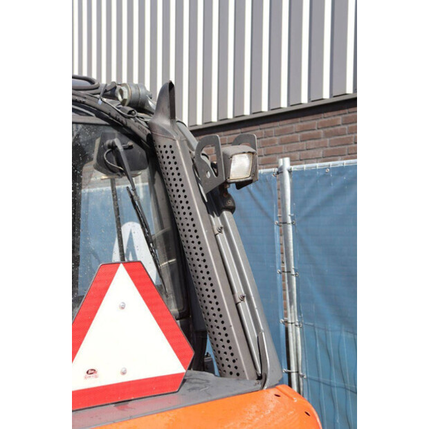 2004 ليندي H25D-46415927