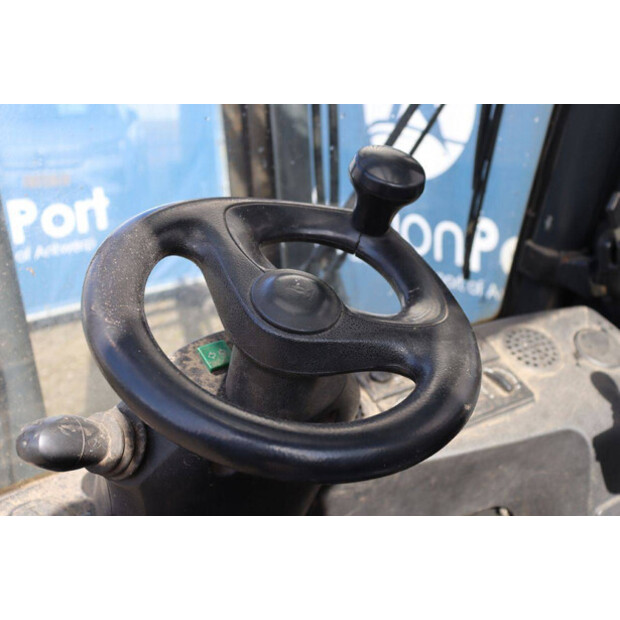 2004 ليندي H25D-46415936