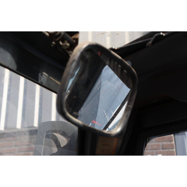 2004 ليندي H25D-46415940