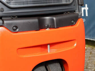 2019-linde-e18-02-46415972