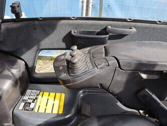 2019-linde-e18-02-46415983