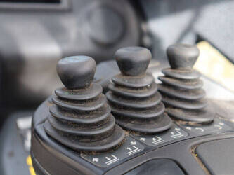 2019-linde-e18-02-46415984