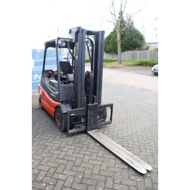 2009 Fenwick-Linde E30/03-46416001