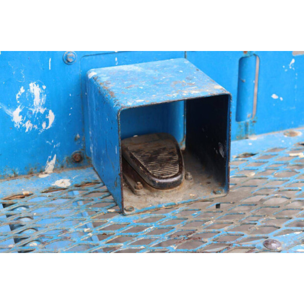 2000 جيني Z45/25 DC-46416101