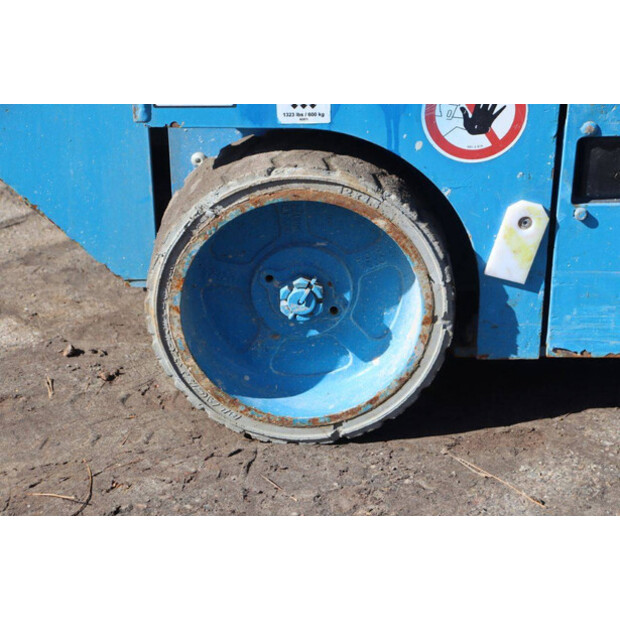 2013 جيني GS-1932-46416177