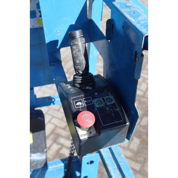 2013 جيني GS-1932-46416185