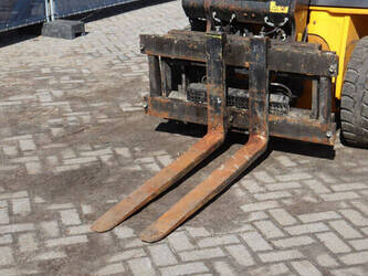 2016-jcb-30d-46416221