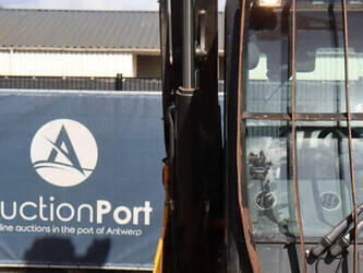 2016-jcb-30d-46416247