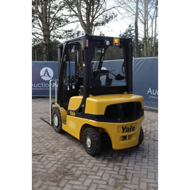 2017 يال 25VX-46416301