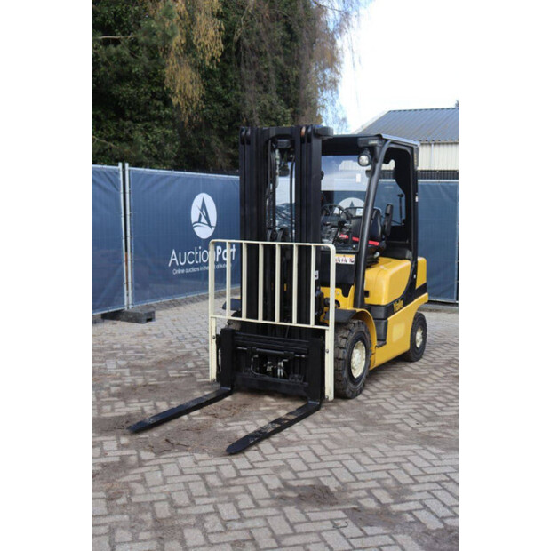 2017 يال 25VX-46416306