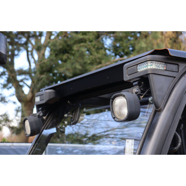 2017 يال 25VX-46416311