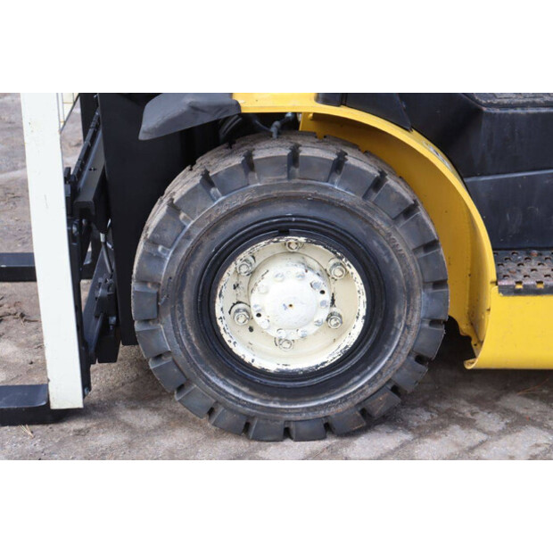 2017 يال 25VX-46416312