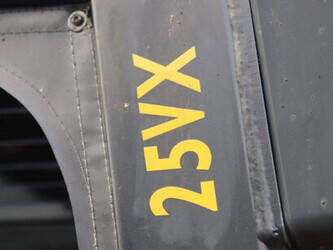 2017-yale-25vx-46416315