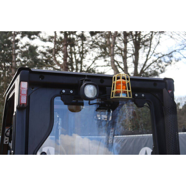 2017 يال 25VX-46416316