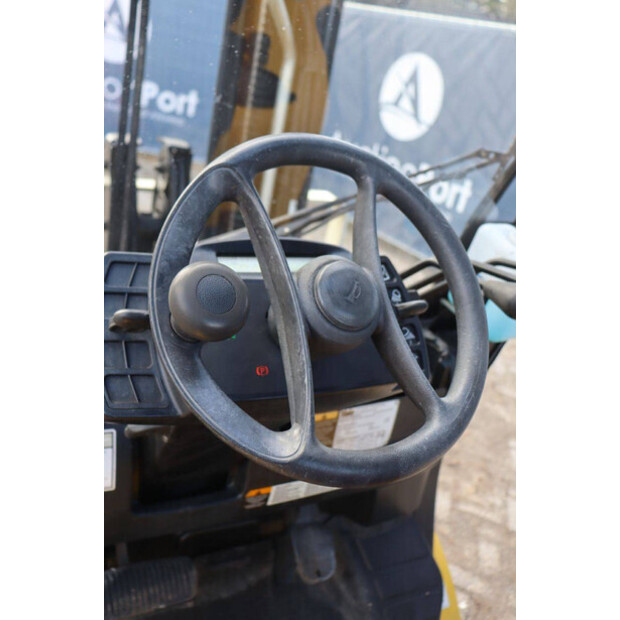 2017 يال 25VX-46416322