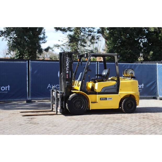 2013 Hyundai 45L-7A-46416377