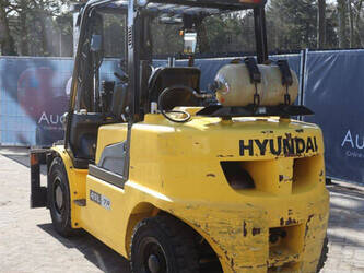 2013-hyundai-45l-7a-46416380