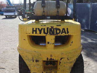 2013-hyundai-45l-7a-46416381