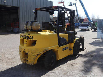 2013-hyundai-45l-7a-46416382