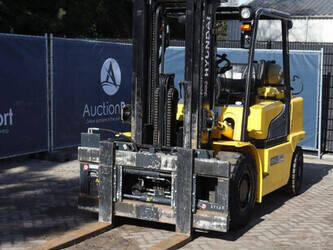 2013-hyundai-45l-7a-46416385