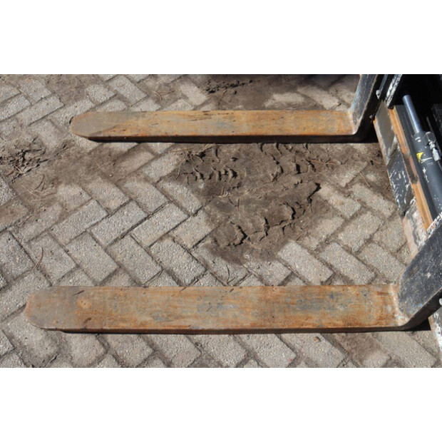 2013 Hyundai 45L-7A-46416387