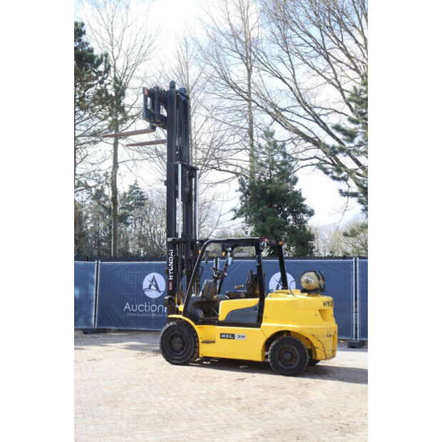 2013 Hyundai 45L-7A-46416413