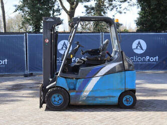 2005-linde-e30-1439426-46416476