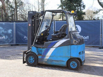 2005-linde-e30-1439426-46416477