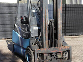 2005-linde-e30-1439426-46416481