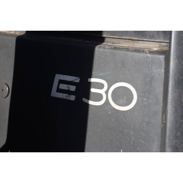 2005 Linde E30-46416486