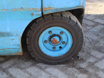 2005-linde-e30-1439426-46416489