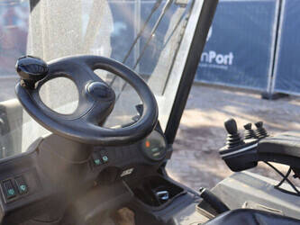 2005-linde-e30-1439426-46416496