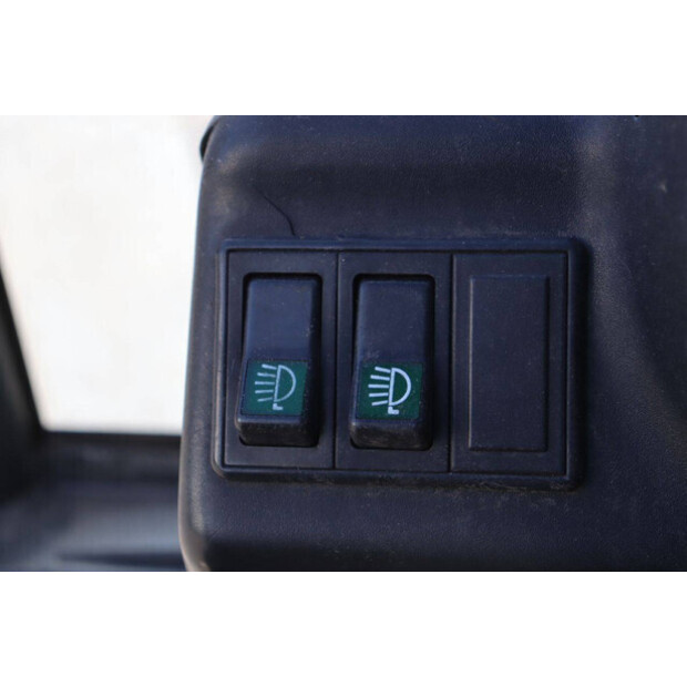 2005 Linde E30-46416502