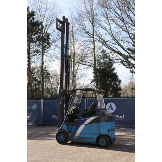 2005 Linde E30-46416505