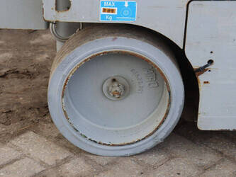 2016-airo-x8-en-46416569