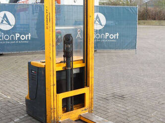 2001-jungheinrich-ejc12-1439437-46416756